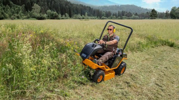 AS-Motor AS 940 Sherpa 4WD Aufsitzmäher – B&S Motor – Bild 3