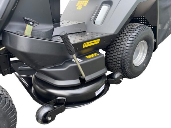 Black Edition Rasentraktor BL 300/106 Twin HK by Efco – New – Bild 7