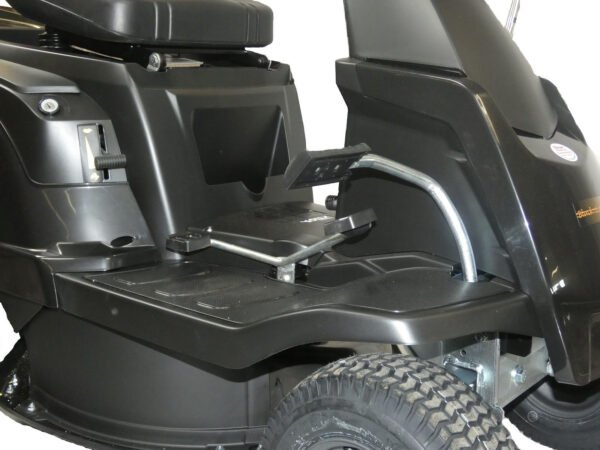 Black Edition PRO 1066 H Aufsitzmäher – Bild 7