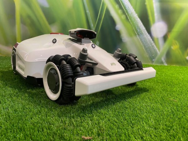 LUBA 2 AWD 5000 Mähroboter – Bild 9