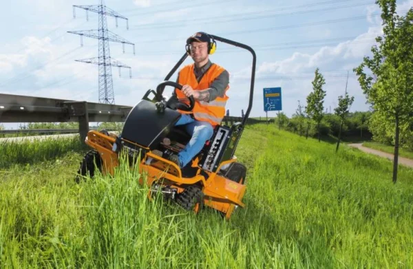 AS-Motor Aufsitzmäher AS 1040 YAK 4WD – Bild 5