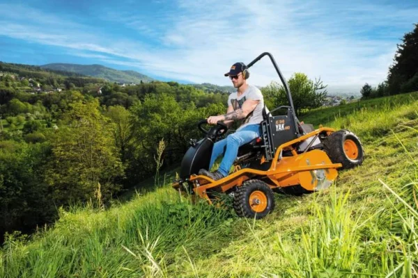 AS-Motor Aufsitzmäher AS 1040 YAK 4WD – Bild 6